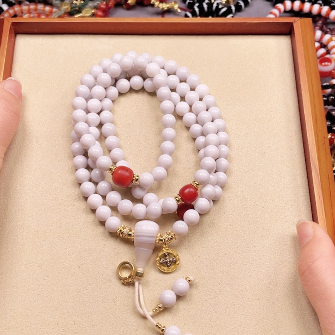 【闪购商品】玛瑙/玉髓未镶嵌珠宝半成品管*