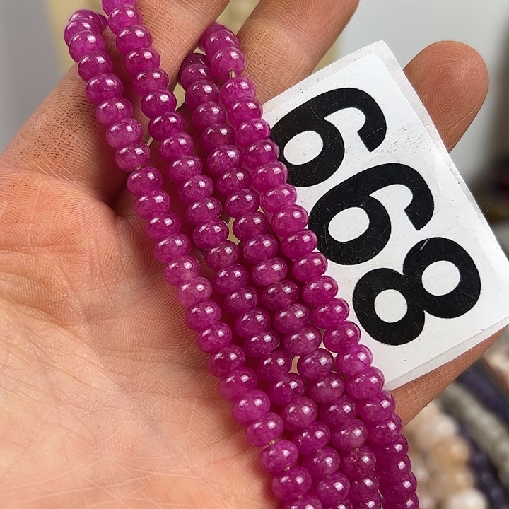 未镶嵌颈饰水晶舒**人