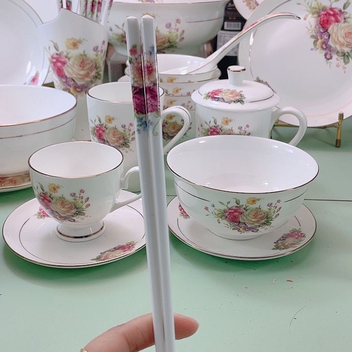 刘***达45%以上骨粉骨瓷10双筷子