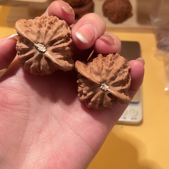 解***ᐝ文玩核桃吊坠宫灯