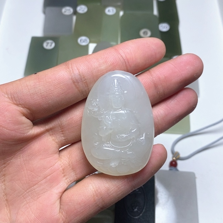 和田玉颈饰未镶嵌