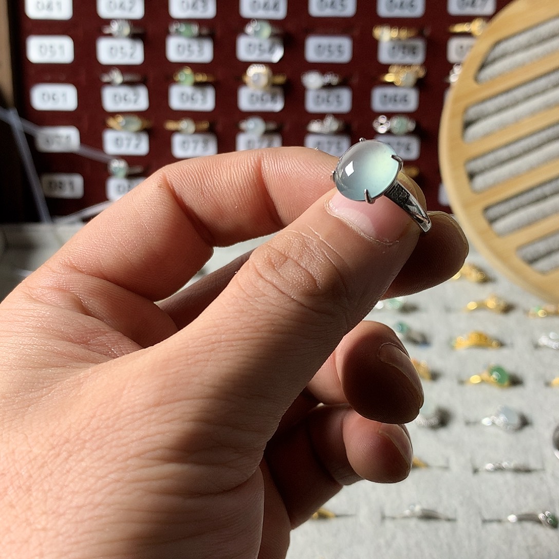 爱***美翡翠未镶嵌戒指837