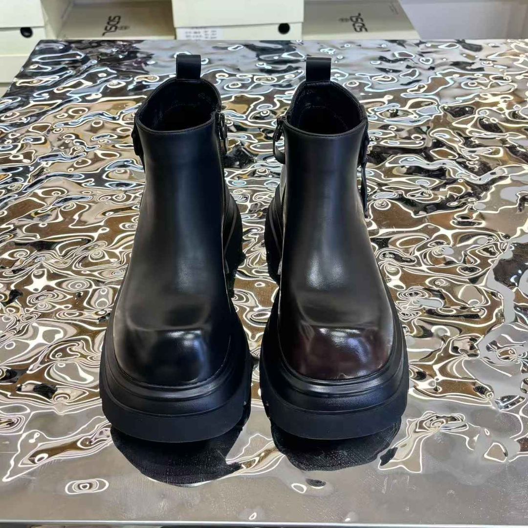 243-938英伦风2025年春季新款增高圆头时装靴