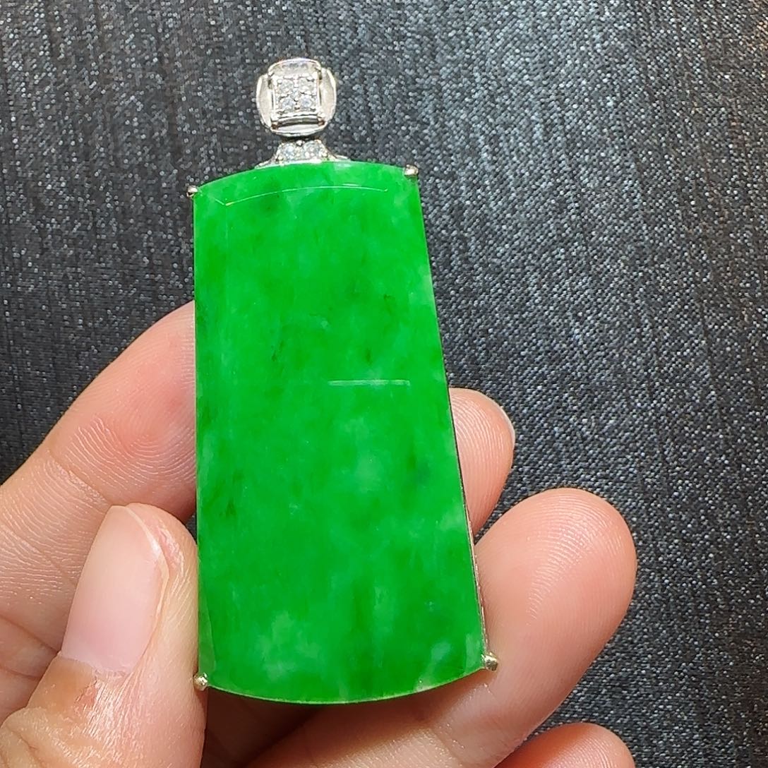 翡翠18K金镶嵌吊坠(不含链)无事牌