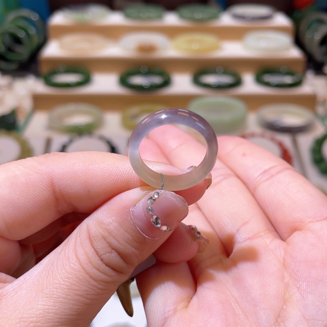 和田玉高品烟紫双色内径13-14未镶嵌