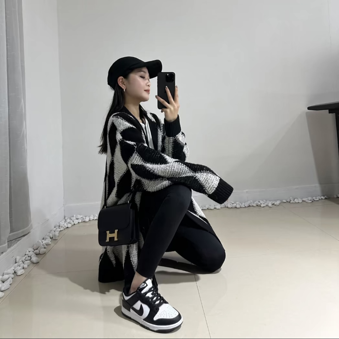 Miss Bao 黑白格 羊驼绒 针织外套