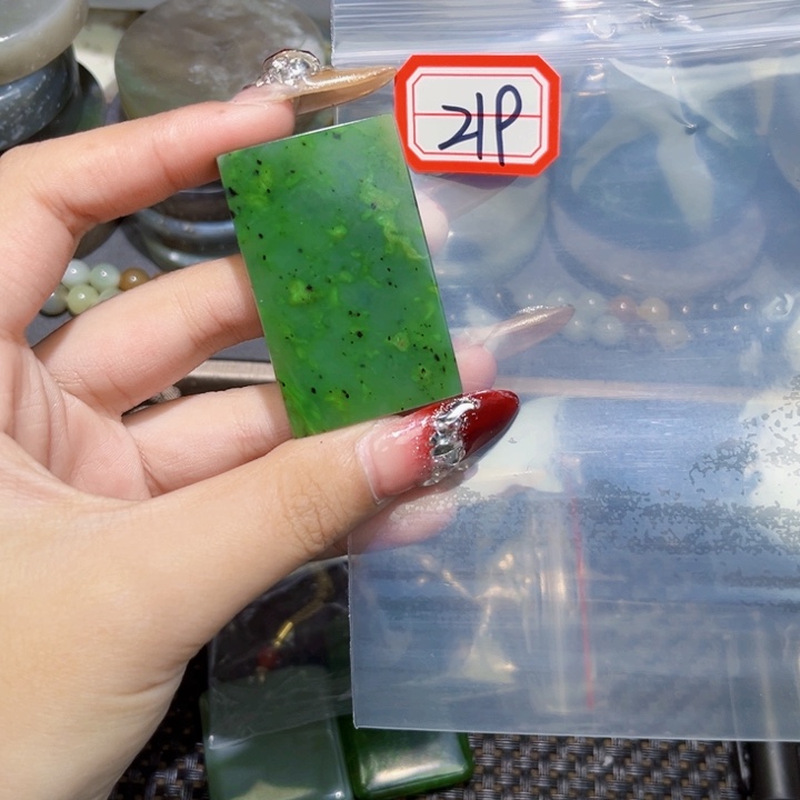 和田玉和田玉边角料随机发未镶嵌