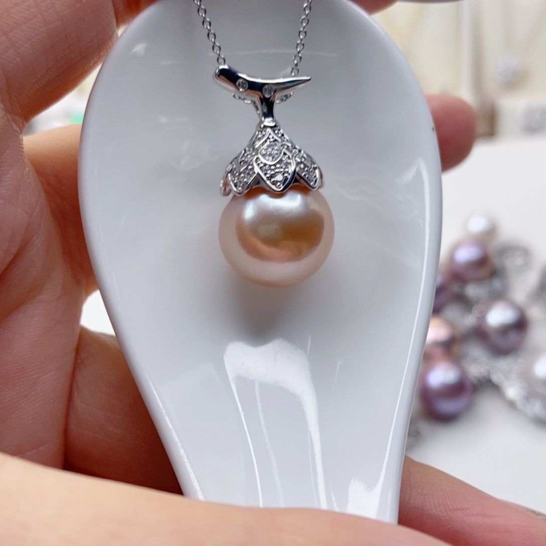 淡水珍珠吊坠(赠链)合金