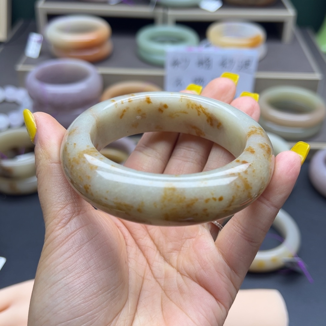 珈***蓝石英质玉（佘太翠）未镶嵌手镯