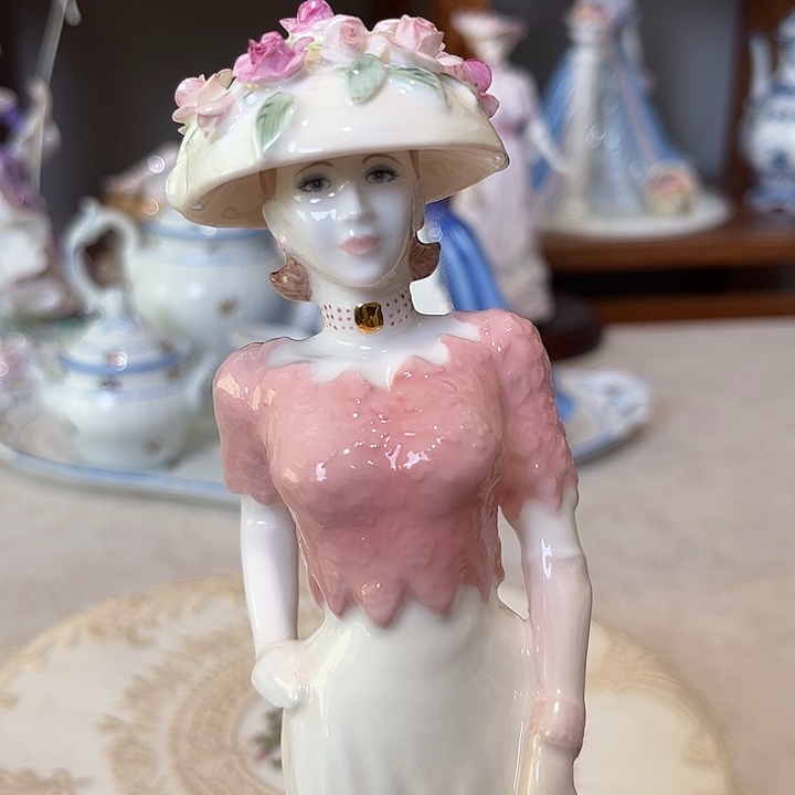 杯38节福利欧洲中古瓷器摆件