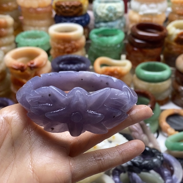 查罗石未镶嵌手镯圈口62