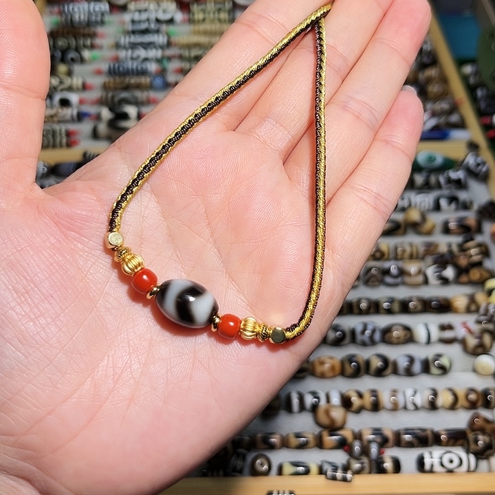 玛瑙/玉髓合金颈饰