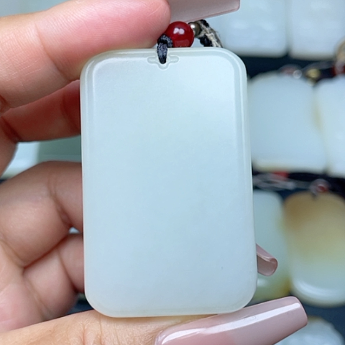 【闪购商品】颈饰未镶嵌和田玉