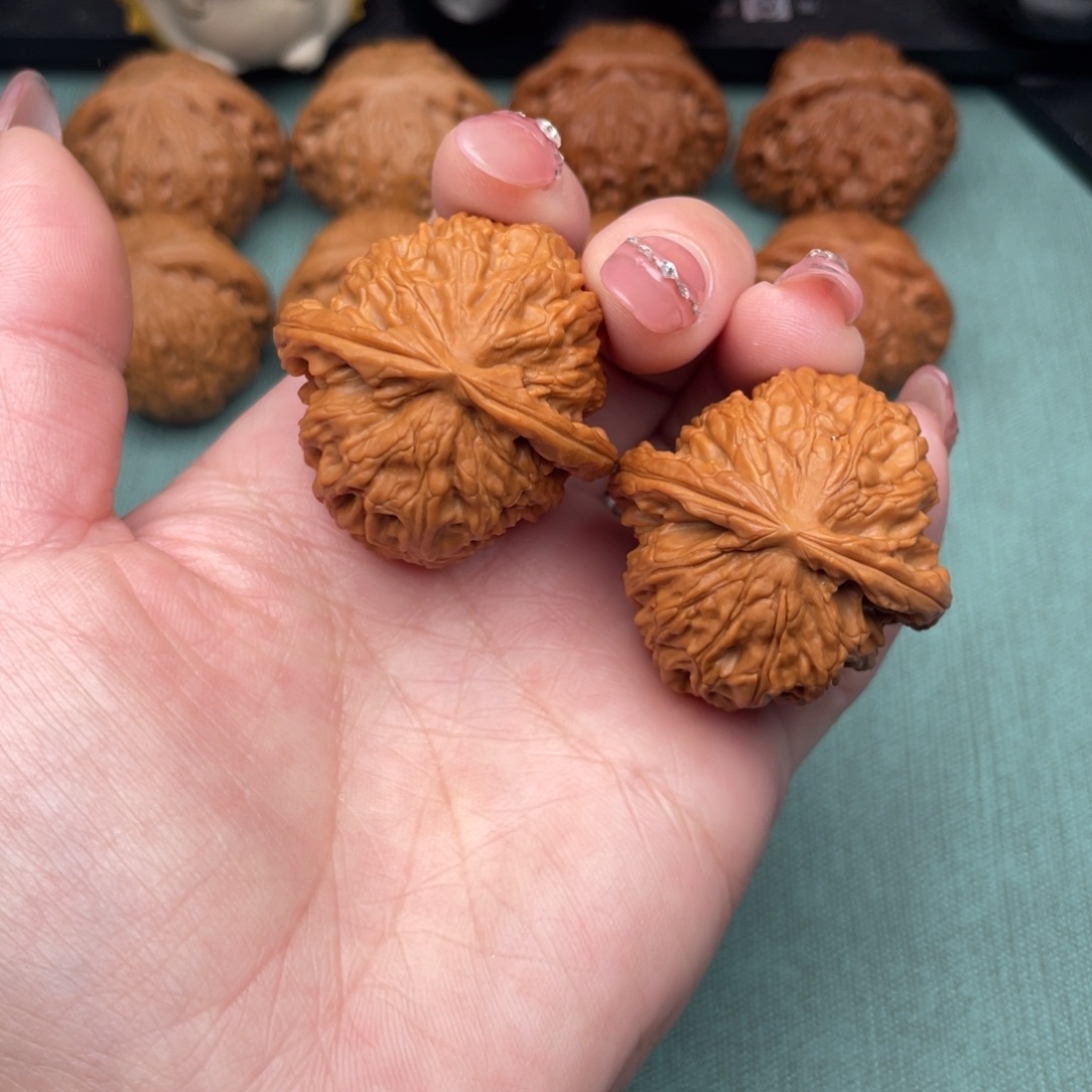 文玩核桃把件全品白狮子37