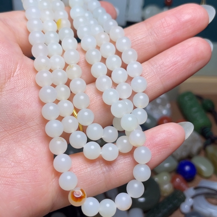 正***明和田玉未镶嵌颈饰