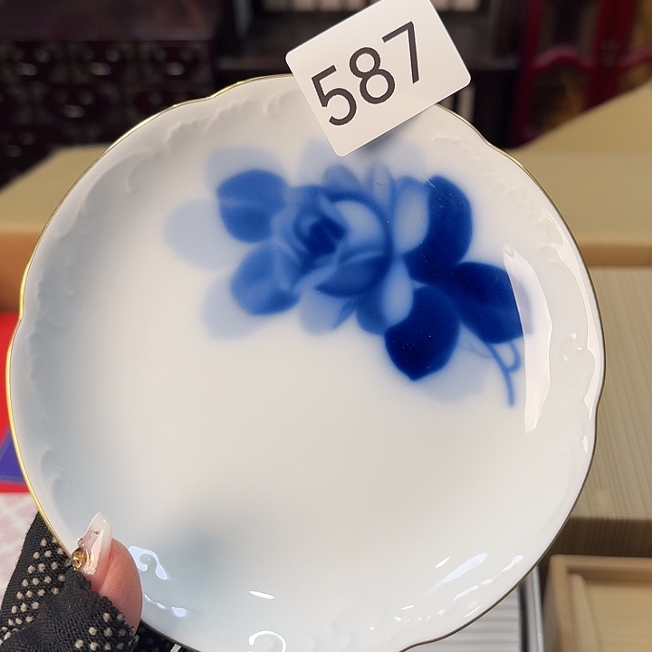 中古物品 默认微瑕很好看的碟子