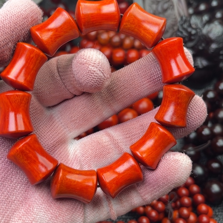 A***l染料紫檀（血檀）手串/手链竹节鸡血红泥料