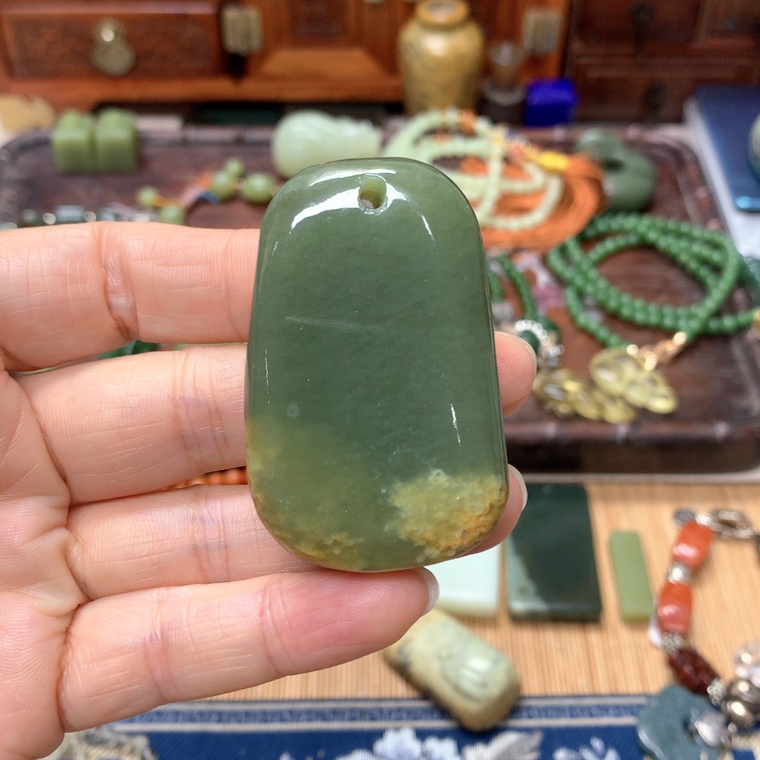 和田玉挂件未镶嵌