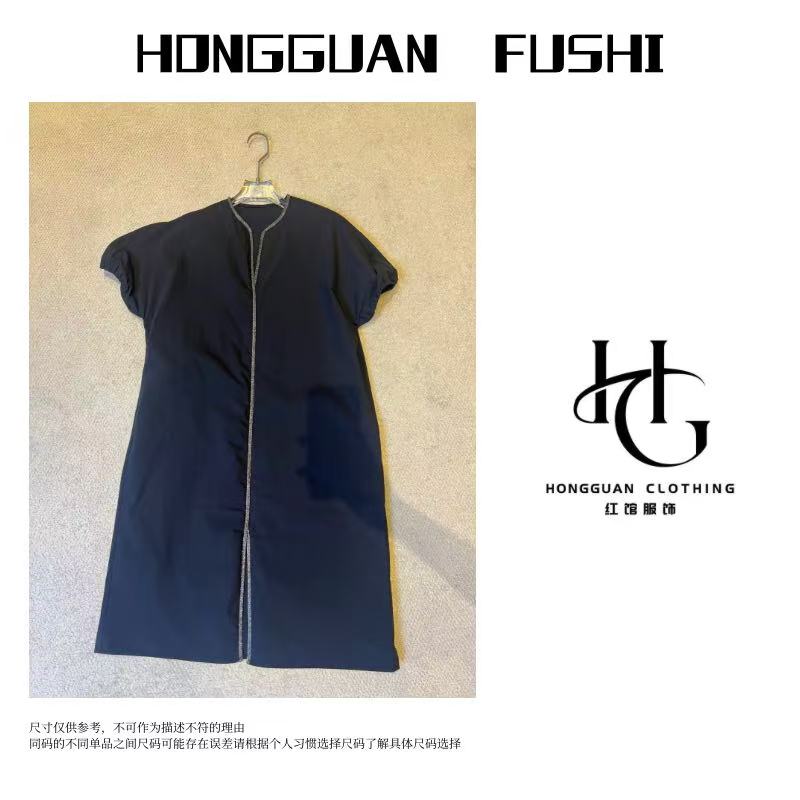 H·G【揉碎星光】3759  新款时尚极简气质小V领边细闪前开叉连衣裙