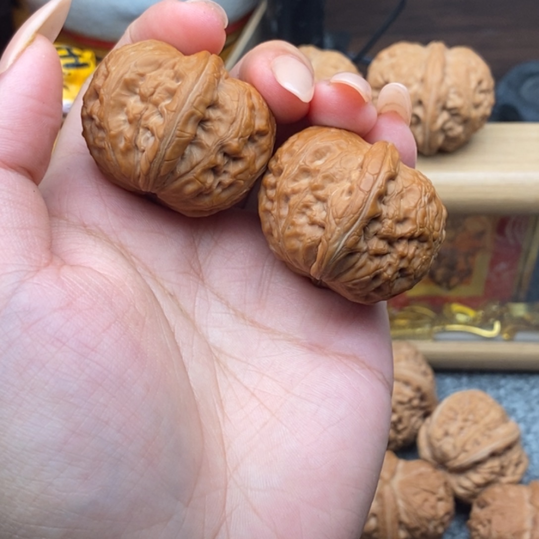 冬***意文玩核桃吊坠元宝