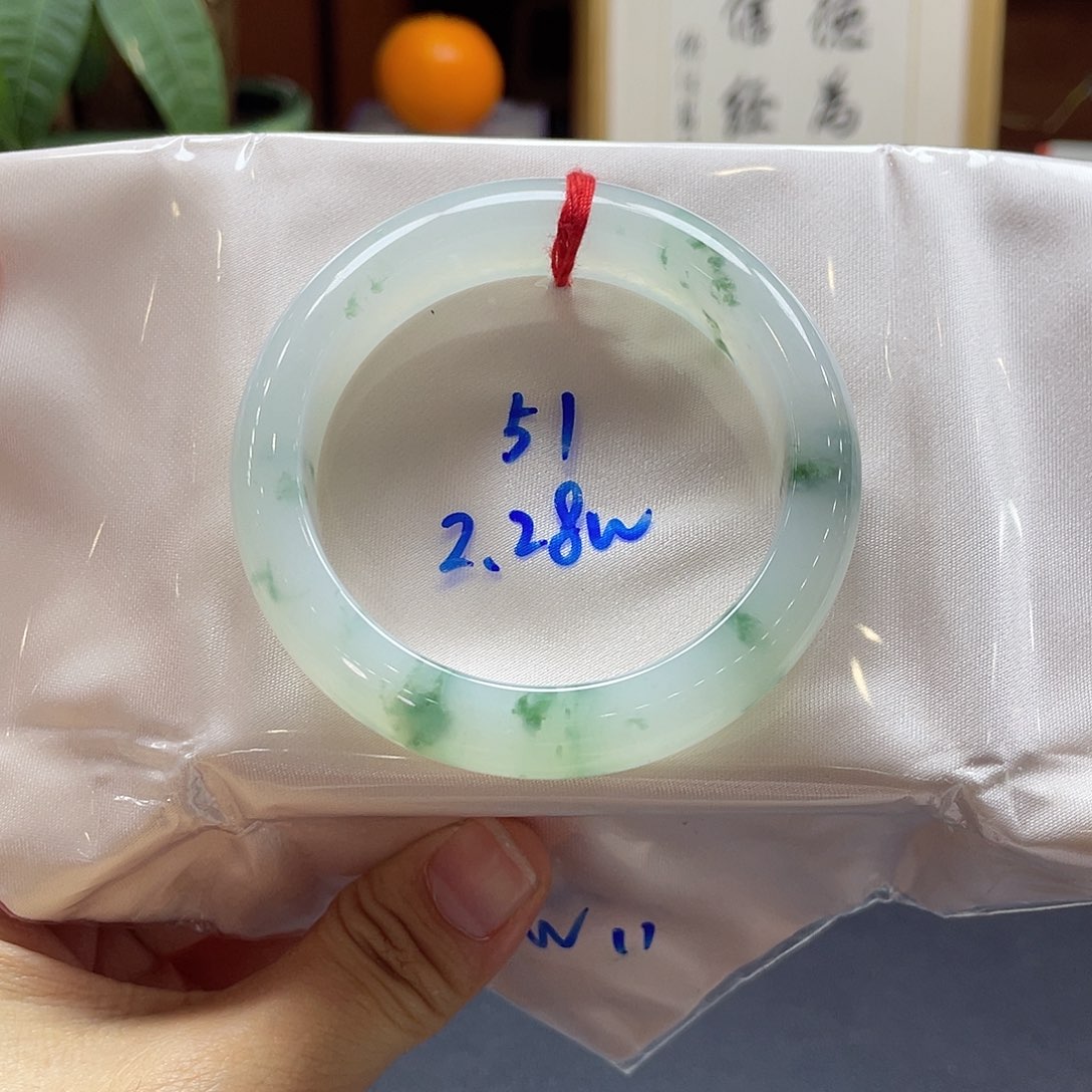 翡翠未镶嵌手镯27号