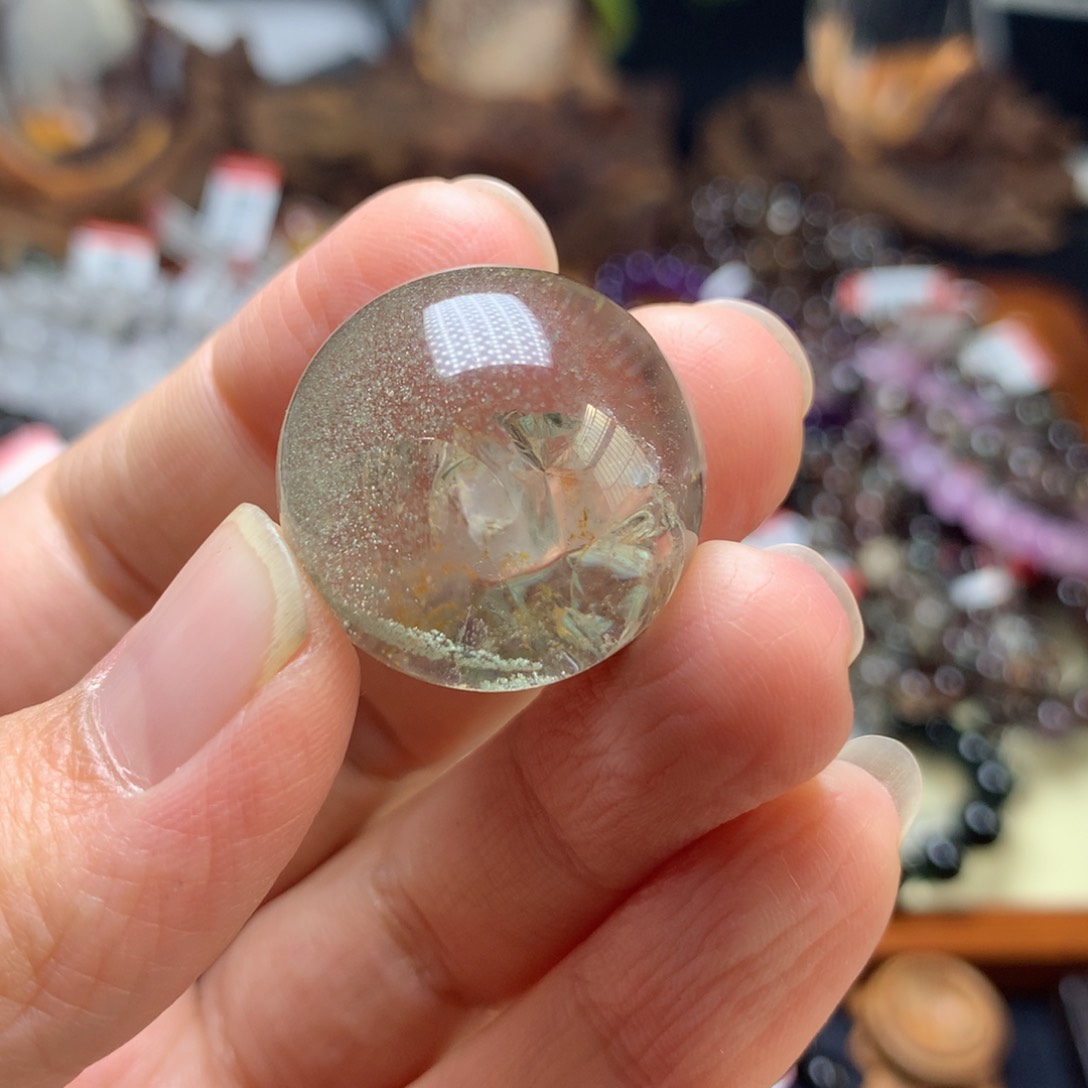 水晶吊坠(赠链)未镶嵌啦