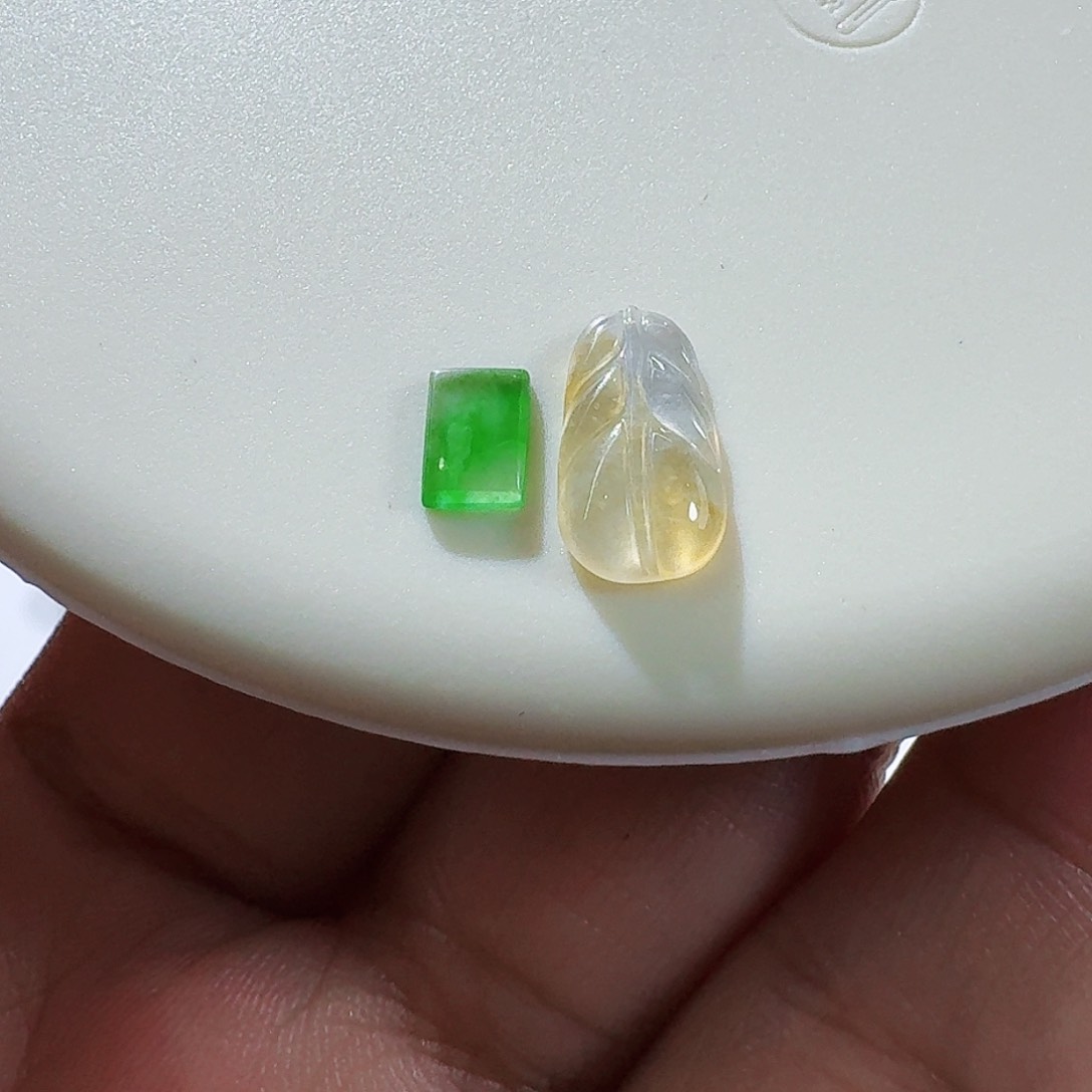 翡翠颈饰未镶嵌买断价