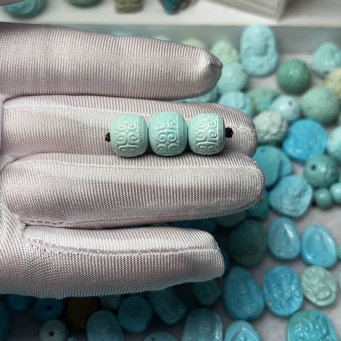 绿松石雕刻件未镶嵌