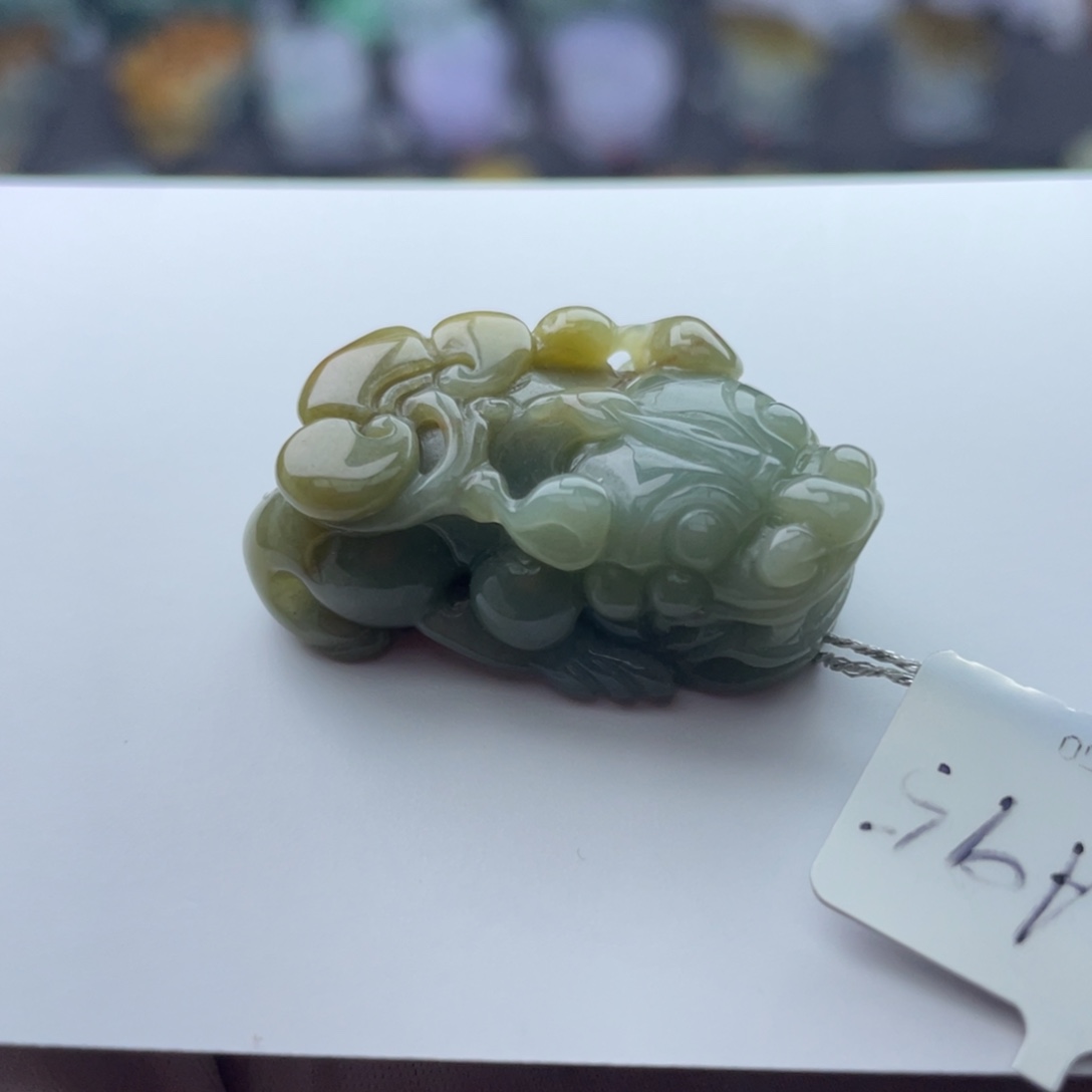 翡翠颈饰未镶嵌貔貅