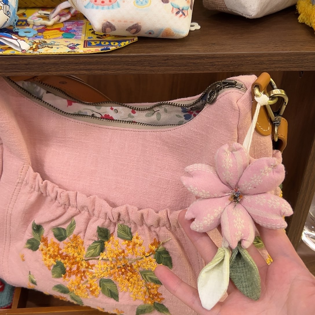 塑料钩织刺绣手工包包玩偶居家用品