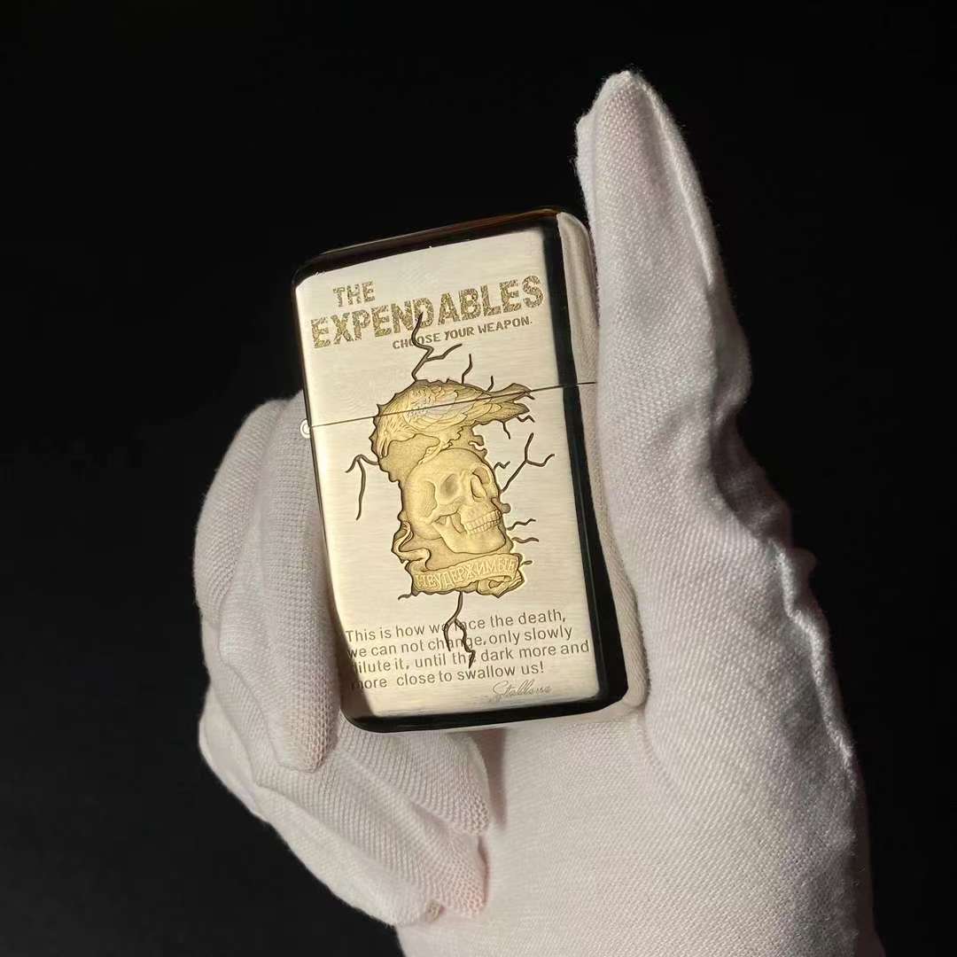 ZORRO佐罗790镀镍敢死队浮雕双色全铜打火机经典限量省油