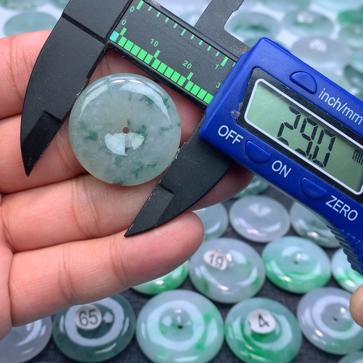 翡翠颈饰未镶嵌缅甸天然A货翡翠