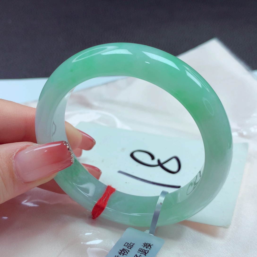 翡翠手镯未镶嵌手镯53