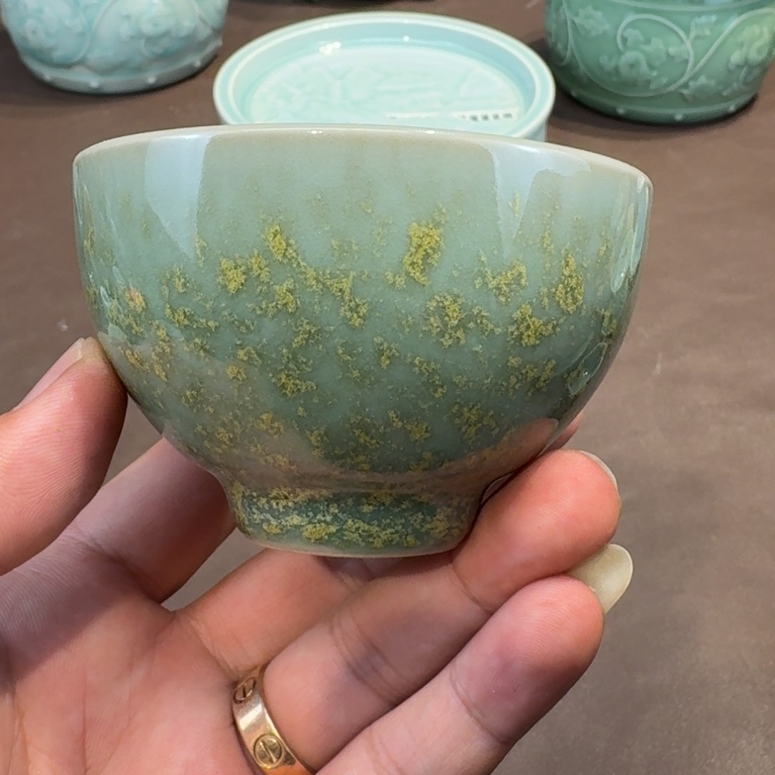 杯龙泉青瓷茶具微瑕
