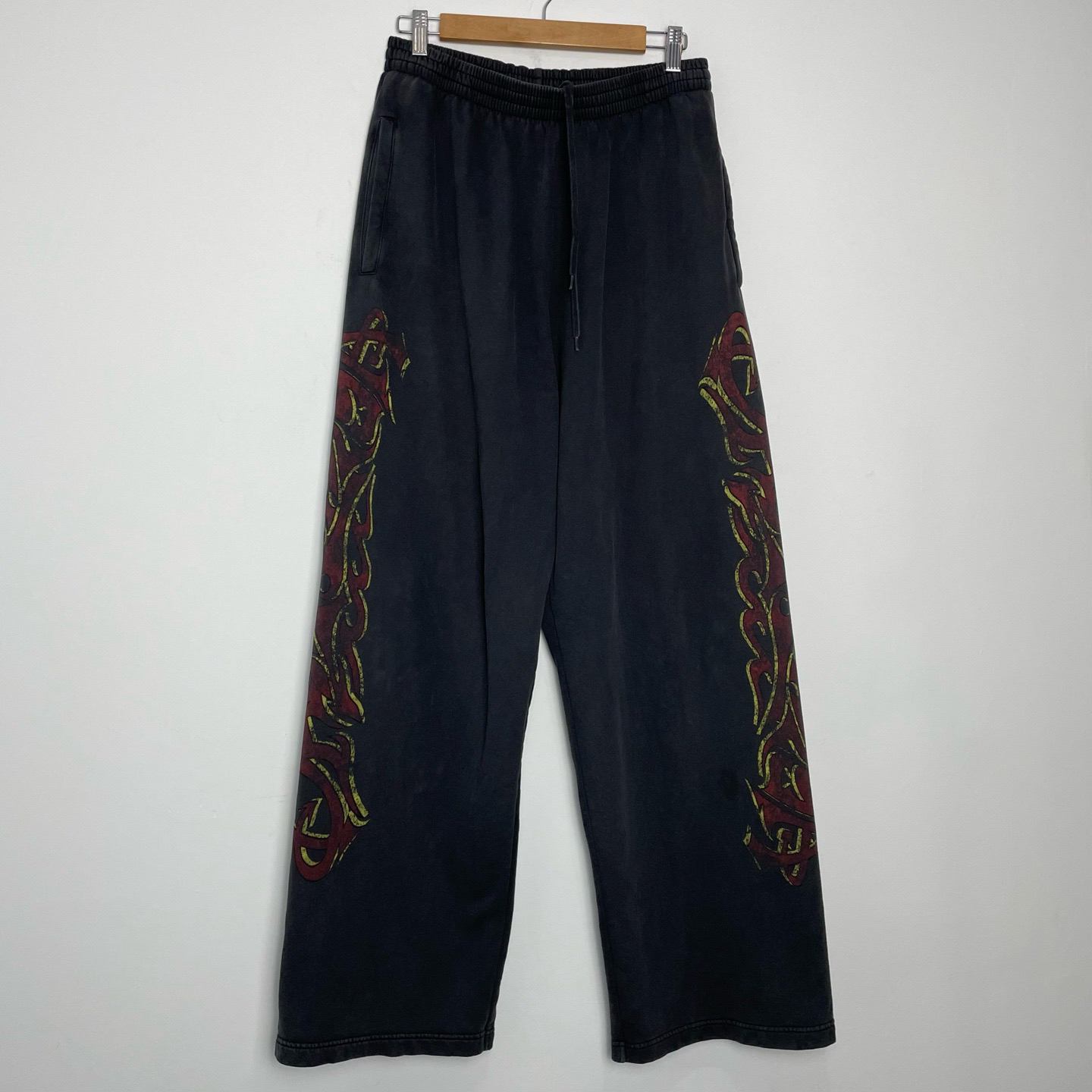 未使用 Balenciaga/巴黎世家 （vd）火焰灾难限定BAGGY运动裤 0690