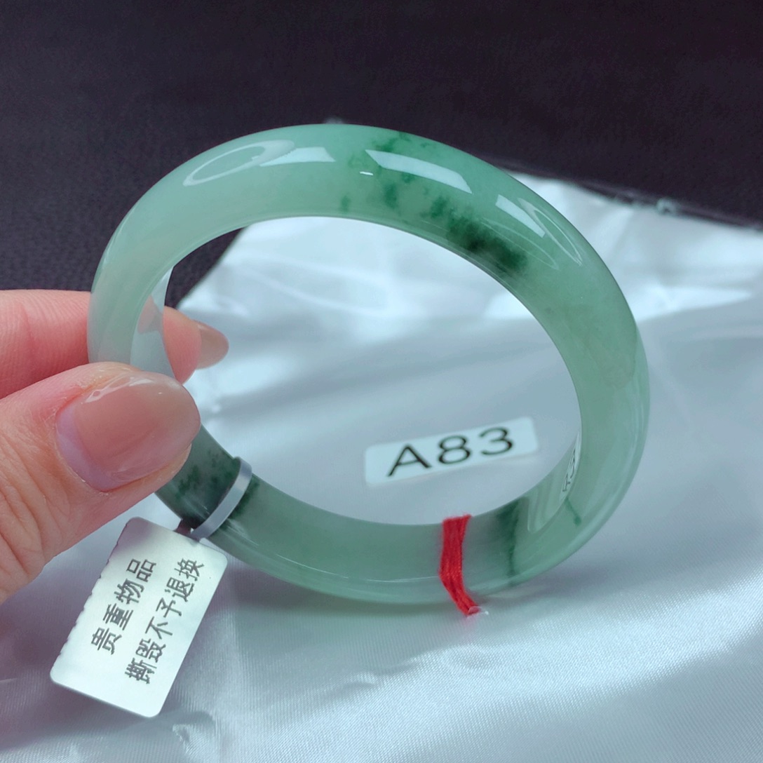 翡翠手镯未镶嵌手镯88