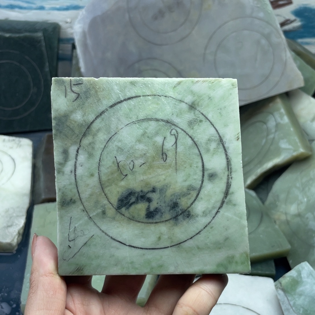 小***窝独山玉未镶嵌手镯定制手镯