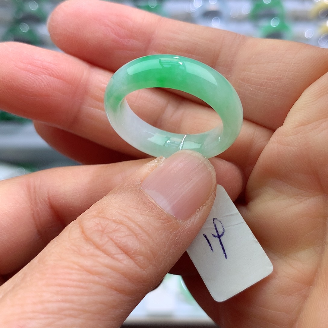 翡翠戒指未镶嵌19号