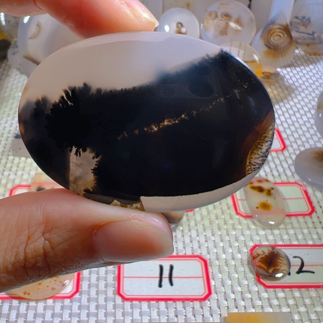 玛瑙/玉髓颈饰未镶嵌
