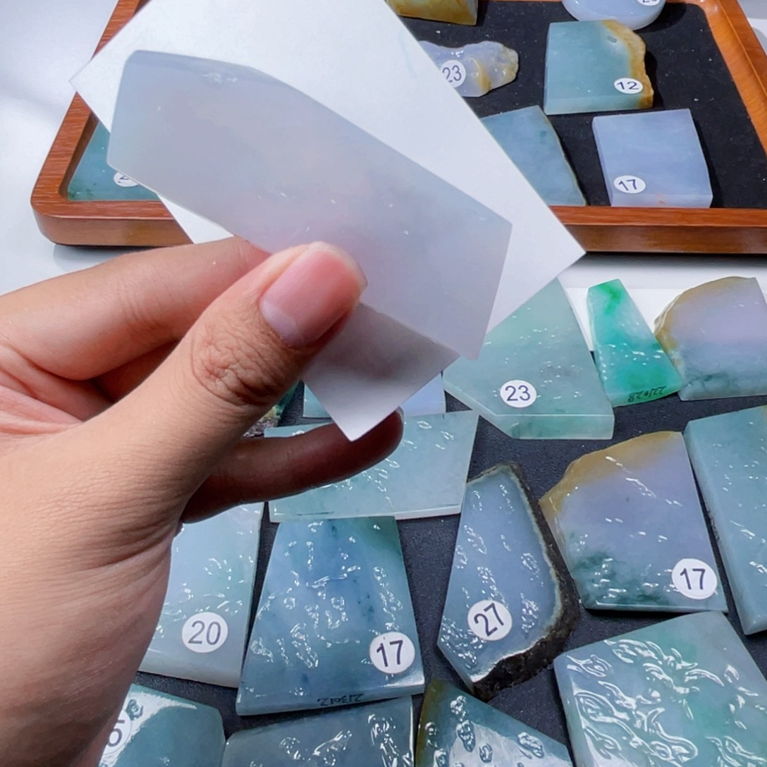 定制翡翠未镶嵌牌子料