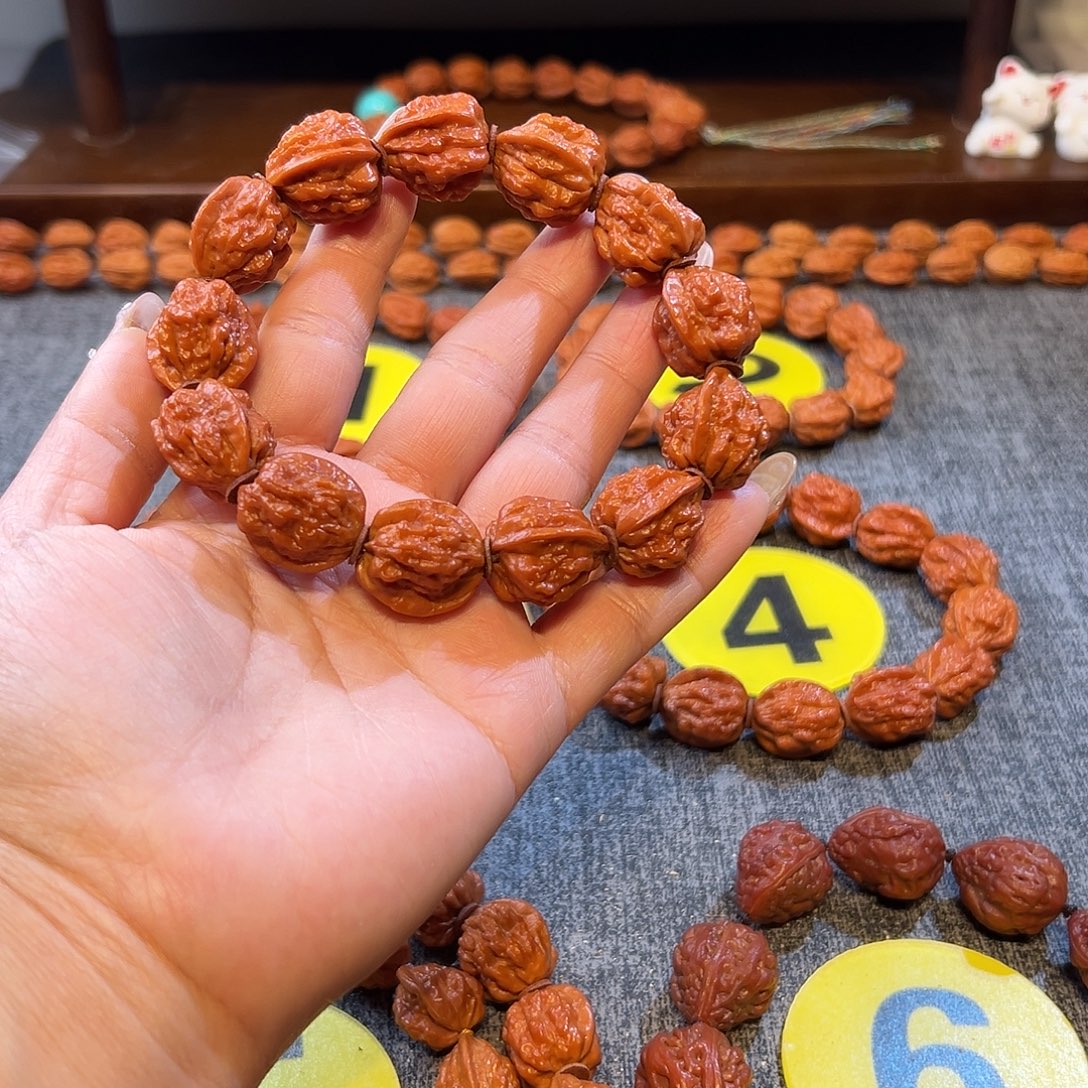 攸***泽文玩核桃手串小金蟾