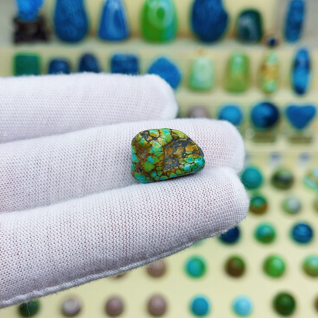 绿松石绿松石未镶嵌