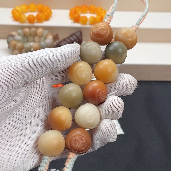 吊坠白玉菩提卡21拉布布通货