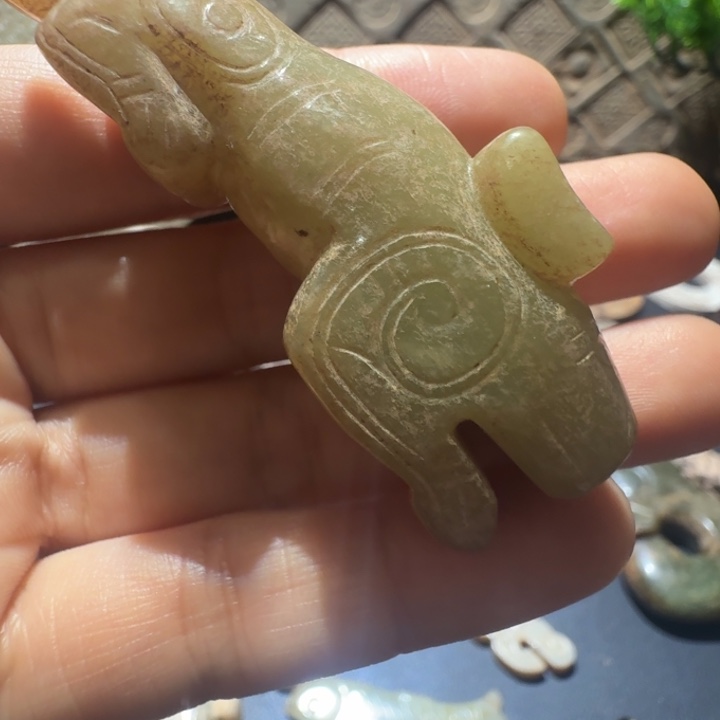 畅***制和田玉未镶嵌车挂