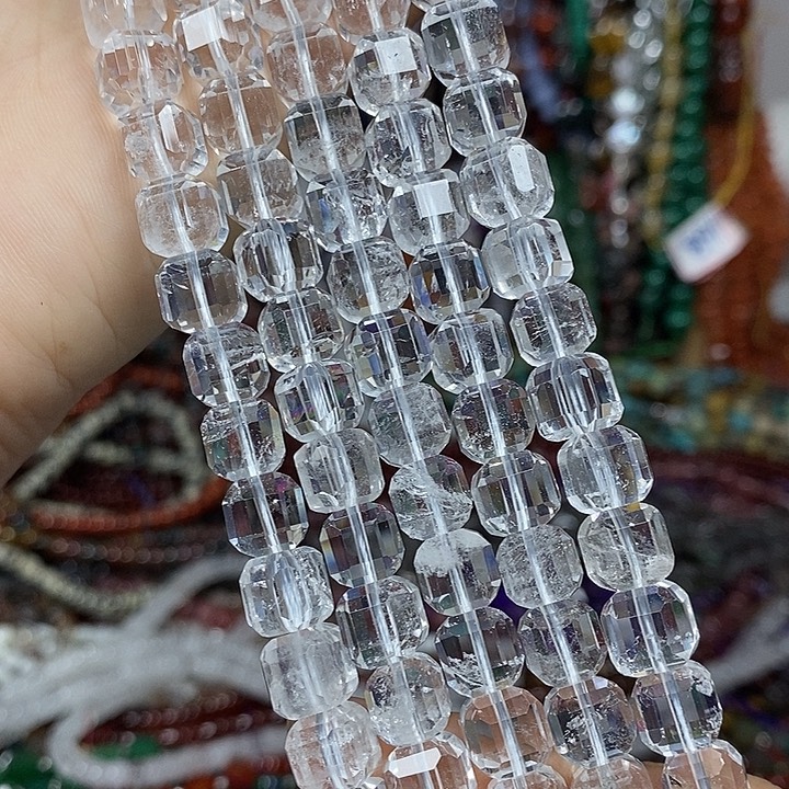 玛瑙/玉髓未镶嵌珠宝半成品天然高透白水晶切面方糖卡8mm一条