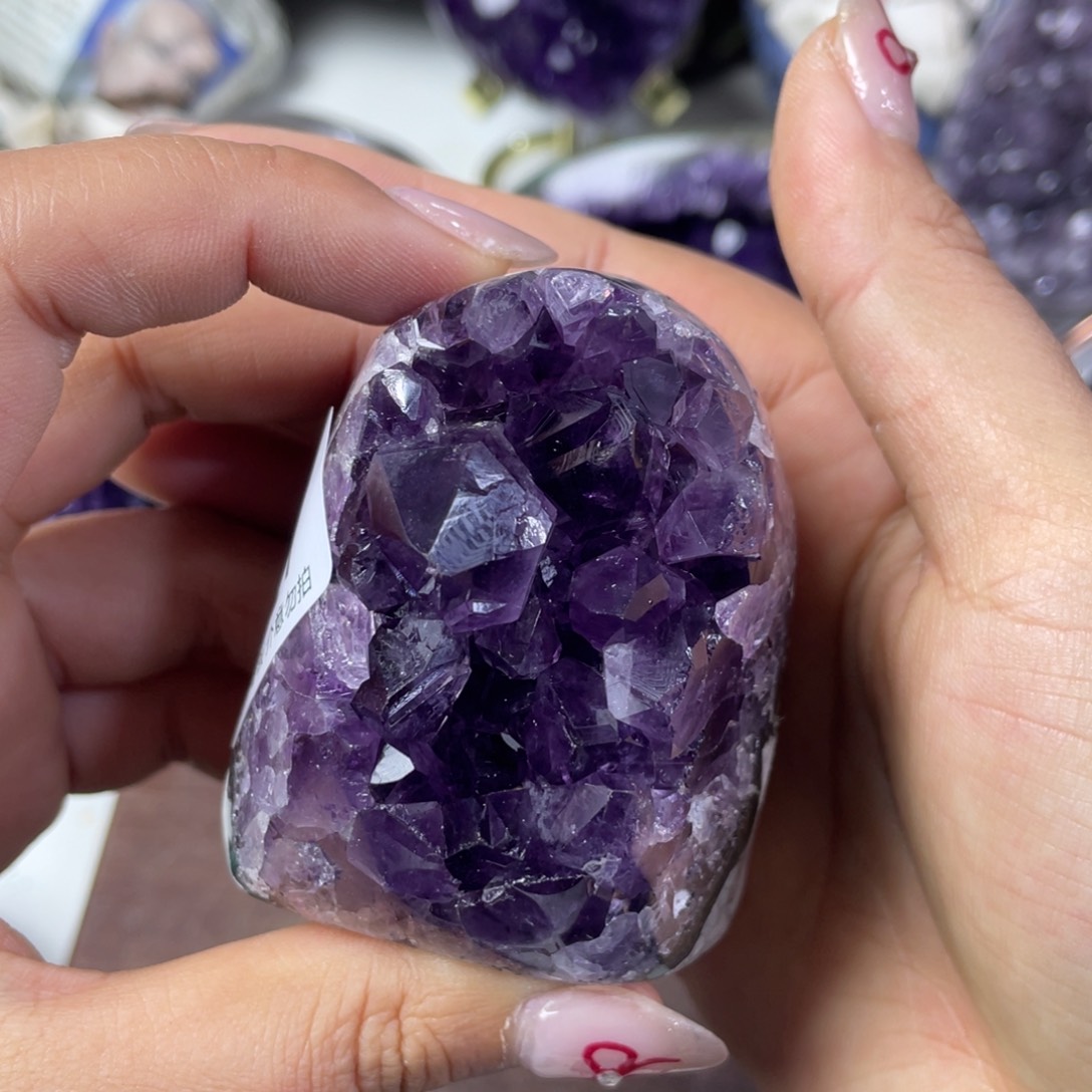 紫晶大型摆件（非配饰）未镶嵌