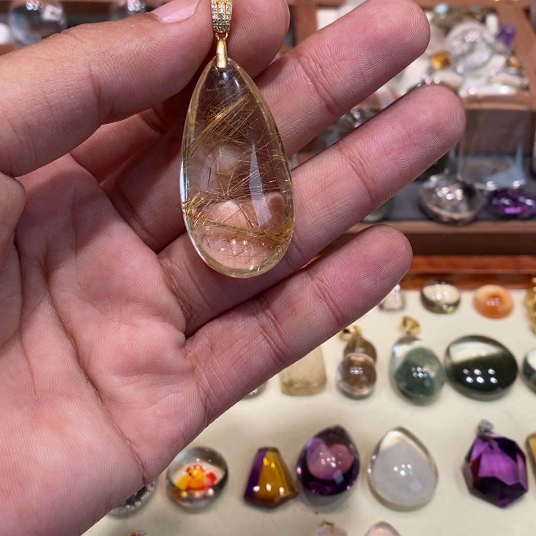 娜***娜水晶银S925镶嵌颈饰发晶