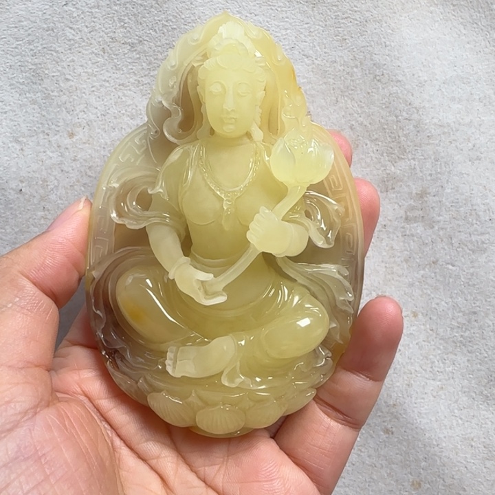 蜜蜡未镶嵌珠宝奇石