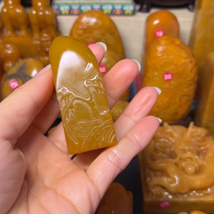 寿山石印石夏*题材：工艺品