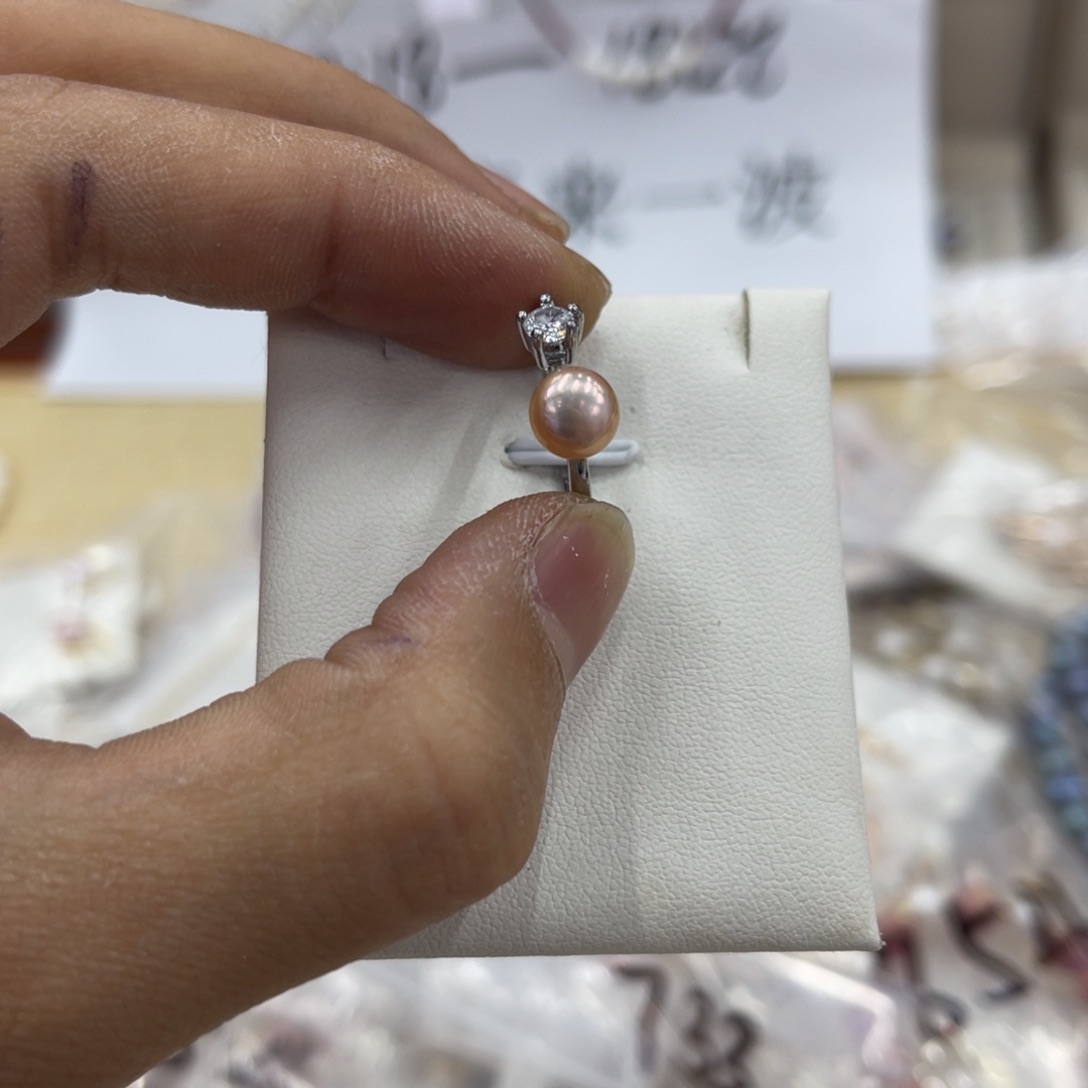 淡水珍珠颈饰合金847